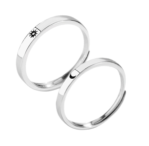 Anillo Moderno Minimalista de Cobre con Diseño Solar-Lunar para Aniversarios - Joyería Elegante para Parejas - Product Image 1