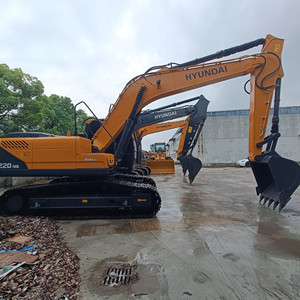 Excavatrice HYUNDAI 220LC-9S de 22 tonnes d'occasion avec moteur Cummins Excellent stock de qualité pour l'inspection de rapport et vidéo - Product Image 5