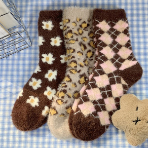 Calcetines de Felpa de Visón para Mujer, Calcetines Gruesos de Invierno, Estilo Retro, Absorbentes de Sudor, Calcetines para Estar en Casa - Product Image 4