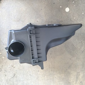กล่องกรองอากาศมาสด้า 3 รุ่น PAL6-133AX 2.0L วัสดุ PP สำหรับ CX30 Axela 2020 อะไหล่ทดแทน - Product Image 4