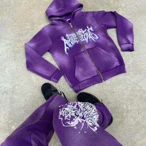 Conjunto de Sudadera con Capucha y Cremallera Personalizada con Logo, Estilo Urbano, y Pantalones Acampanados Vintage con Lavado Ácido - Product Image 1