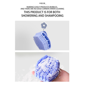 Brosse de bain hexagonale bleue au design moderne pour femmes, brosse en silicone pour le shampoing et le massage du cuir chevelu - Product Image 5