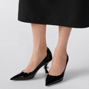 Zapatos de tacón alto con correa trasera y perlas para mujer, sandalias de vestir con punta, de charol brillante, talla grande 45, ajuste ancho - Product Image 6