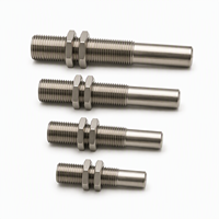 Pièces d'assemblage d'équipement industriel : Boîtiers de capteur usinés avec précision en laiton 59, sur mesure CNC, avec écrous hexagonaux à double filetage