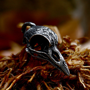 Soldat en acier SS8-773P <span class=keywords><strong>2022</strong></span> nouveau pendentif Viking corbeau en acier inoxydable oiseau Animal corbeau pendentif rétro bijoux pour hommes - Product Image 3