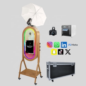 Top-Angebot: 21,5 Zoll Touchscreen Foto-Kiosk im Holz-Retro-Look für Hochzeiten und Partys, Selfie-Zauberspiegel Fotobox - Product Image 1