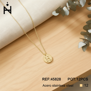 Collar de acero inoxidable con colgante de letra P de 1.9 cm, joyería de moda de una sola cara para mujer - Product Image 2