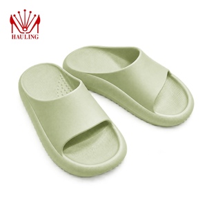 Sandales confortables en EVA à semelle épaisse avec coussinets doux, semelle antidérapante et imperméable pour salle de bain, plage et extérieur. - Product Image 6