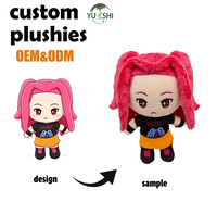 Usine de jouets en peluche personnalisés OEM/ODM, adorable poupée en peluche brodée de dessin animé rouge avec vêtements et chaussures