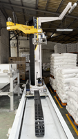 Désengaucheteuse mobile sur rail |   Bras robotique flexible pour le déchargement de sacs et l'alimentation des matériaux |   Sacs de 25 à 100 kg, 100 à 120 sacs/h.