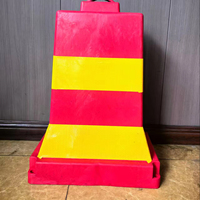 Bolardo de Tráfico de PVC/TPU de Alta Resistencia de 83 cm, Base KD de 38x58 cm, Poste de Seguridad Reflectante Rojo y Negro, Poste de Aislamiento para Estacionamientos y Carreteras