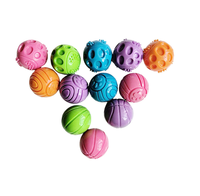 Jouets à mâcher durables en TPR, classiques, originaux, mignons, en forme de dessin animé pour chiens - Balles pour la dentition et l'entraînement, tailles petites et moyennes