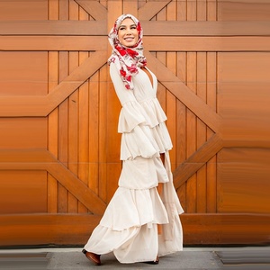 Tùy Chỉnh Chất Lượng Cao Cascading Ruffles Mở Phía Trước Abaya Màu Rắn V Cổ Dài Tay Áo Voan Phụ Nữ Hồi Giáo Ăn Mặc - Product Image 2