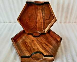 Plateau de service hexagonal en bois d'acacia de qualité supérieure avec poignées en métal robustes pour la maison, l'hôtel et la restauration - Product Image 6