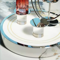 Plateau de présentation cosmétique de luxe pour comptoir, idéal pour les produits de soin, parfums et maquillage en magasin de détail