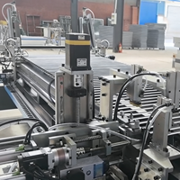 Machine automatique de fabrication et d'assemblage de persiennes CNC