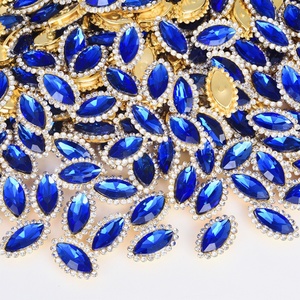 OLeeya 200 pièces de strass en verre œil de cheval dorés brillants à base griffe, pierres à coudre étincelantes pour bijoux DIY, boucles d'oreilles et pendentifs - Product Image 3