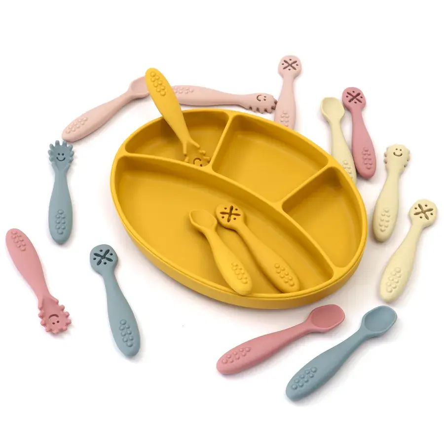 3 pz Kawaii Set di stoviglie personalizzate per bambini cibo grado cibo BPA-Free cucchiaio in Silicone e massaggiagengive per l'alimentazione del bambino di formazione del bambino