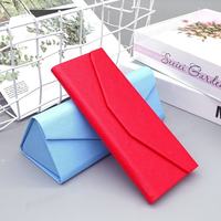 Boîte carrée pliable Logo personnalisé Étui à lunettes de soleil en cuir PU rigide à la mode pour hommes et femmes