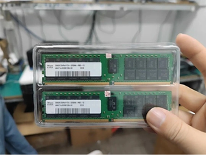 Memoria de servidor de alto rendimiento Original M321R8GA0EB2-CWM DDR5 64GB ECC RDIMM 5600MHz PC5-44800 CL46 2Rx4 1.1V 288 pines en stock - Product Image 2