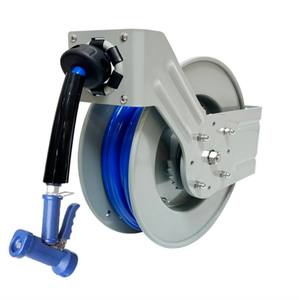 Carrete de manguera retráctil de acero abierto, equipo comercial para catering, rebobinado automático por resorte, equipo de lavado - Product Image 1