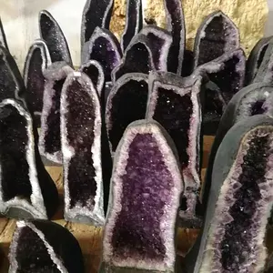 도매 가격 거대한 천연 석영 자수정 동굴 지오 크리스탈 표본 치유 홈 장식