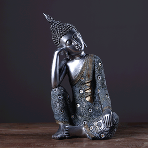 รูปปั้นพระพุทธรูปสำหรับตกแต่งบ้านงานประดิษฐ์ทำจากเรซินสีเงิน - Product Image 2
