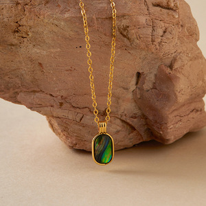 Collar con Colgante <span class=keywords><strong>de</strong></span> Acero Inoxidable al por Mayor para Mujer, Diseño Versátil <span class=keywords><strong>de</strong></span> Corazón con Cielo Estrellado, Zirconia Cúbica Tallada en Corazón, Diseño Gráfico <span class=keywords><strong>de</strong></span> Tela <span class=keywords><strong>de</strong></span> Octubre - Product Image 6