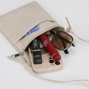 Bolso Bandolera Simple Estilo Japonés para Teléfono, Vertical, Cuadrado, con Bolsillo con Cremallera, en Beige, Negro, Caqui y Verde, Portátil, para Uso Diario - Product Image 3
