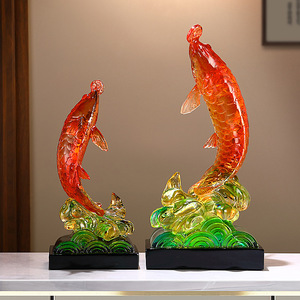 รูปแกะสลักเรซินอีพ็อกซี่อะโรวานาสีทองดึงดูดความมั่งคั่งเครื่องประดับแกะสลักศิลปะสำหรับห้องนั่งเล่นสำนักงานเดสก์ท็อป - Product Image 3