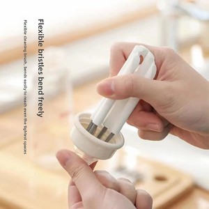 Cepillo de Limpieza Multiusos de Plástico para Tapas de Vasos y Botellas, Diseño Curvo con Cepillo de Aire - Product Image 2