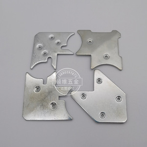 Support d'angle en aluminium Autonomy 13 : Connecteur durable pour la décoration intérieure, portes, fenêtres et quincaillerie - Product Image 1