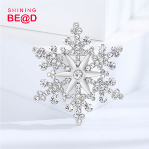 Broche de Cristal con Forma de Copo de Nieve, Joyería de Moda <span class=keywords><strong>para</strong></span> <span class=keywords><strong>Navidad</strong></span>, Invierno, Bodas, Fiestas y <span class=keywords><strong>Banquetes</strong></span> - Product Image 3