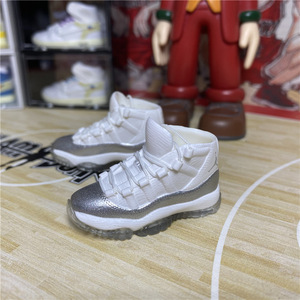 Modellino di Scarpa 1/6 AJ11, Sneakers da Basket, Ornamento per Auto, Blind Box, Portachiavi AJ, Figurina Anime, Giocattolo Trendy in Vinile e Plastica, Guangzhou - Product Image 3