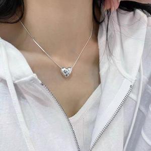 Collier en argent sterling S925 avec pendentif cœur martelé et gravé, chaîne de clavicule pour femme, à porter au quotidien - Product Image 3