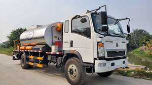 Camion pulvérisateur de bitume automatique avec composants essentiels : pompe, moteur, pour la construction routière - Product Image 2