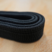 Ceinture de Taekwondo noire pour arts martiaux, légère, durable, broderie, logo personnalisé, ceintures à rayures de luxe pour l'entraînement