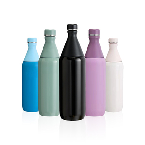 Тонкая бутылка для воды, 20 унций, 34 унции - Product Image 1