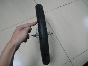 <span class=keywords><strong>Roue</strong></span> de monocycle en alliage de 12 pouces, 14 pouces, 16 pouces, 18 pouces, 20 pouces, 24 pouces avec frein en V, fourche chromée pour bicyclettes à une <span class=keywords><strong>roue</strong></span> pour enfants - Product Image 6