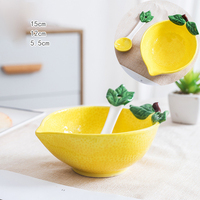 Vente en gros en vrac bol à salade en céramique ODM OEM de qualité alimentaire mignon bol à soupe en forme de fruit récipient à collation citron pomme bol avec cuillère