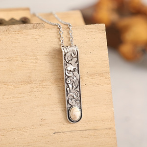 Collana con Ciondolo Intagliato Stile Turchese per Donne, Catena per Clavicola, Gioielli alla Moda - Product Image 4