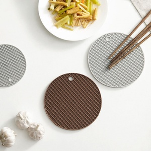 Creative Round Shape Silicone Heat Resistant Counter <b>Mats</b> for Tables Countertops Spoon Rest and <b>Large</b> Coasters - Product Image 2