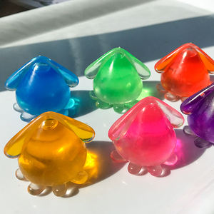 Jouet anti-stress souple en forme de calmar, pieuvre ou bonbon carré en maltose pour enfants et adultes - Utilisation à la maison ou au bureau - Product Image 2