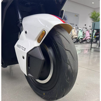 Vente en gros, scooter électrique sportif à pédales pour adultes, longue portée 75 km, 2000 W, vitesse maximale 68 km/h