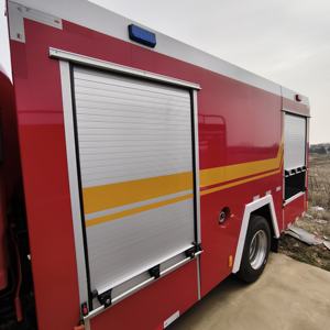 Camion de pompiers de secours d'urgence 4x2 avec arroseur d'eau Camion de lutte contre les incendies Produit - Product Image 4