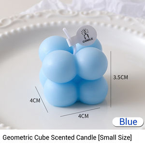 Bougie parfumée en forme de cube géométrique moderne faite à la main cadeau de nouvel an en cire écologique pour la décoration intérieure pour Noël - Product Image 3