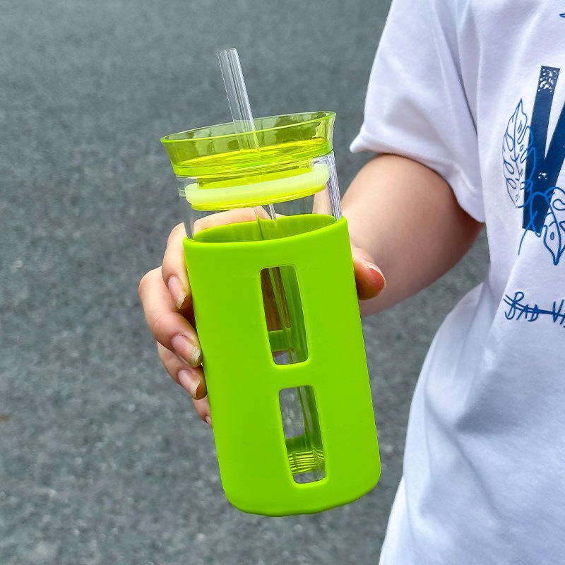 สีเขียว