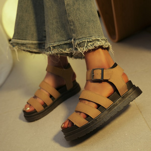 <span class=keywords><strong>Sandales</strong></span> plates décontractées pour femmes, tendance mode, imprimées en PVC, à bout ouvert, semelle épaisse en caoutchouc, légères, style pieds nus, pour la plage - Product Image 2