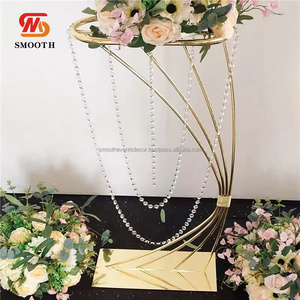 Mịn thiết kế mới Vàng cong hoa đứng bàn đám cưới trang trí kim loại hoa sắp xếp đứng centerpieces - Product Image 1