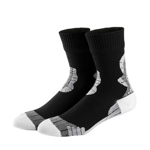 2023 Durable de haute qualité utilisant un design unique Offre Spéciale chaussettes imperméables personnalisées pour l'hiver en plein air - Product Image 3